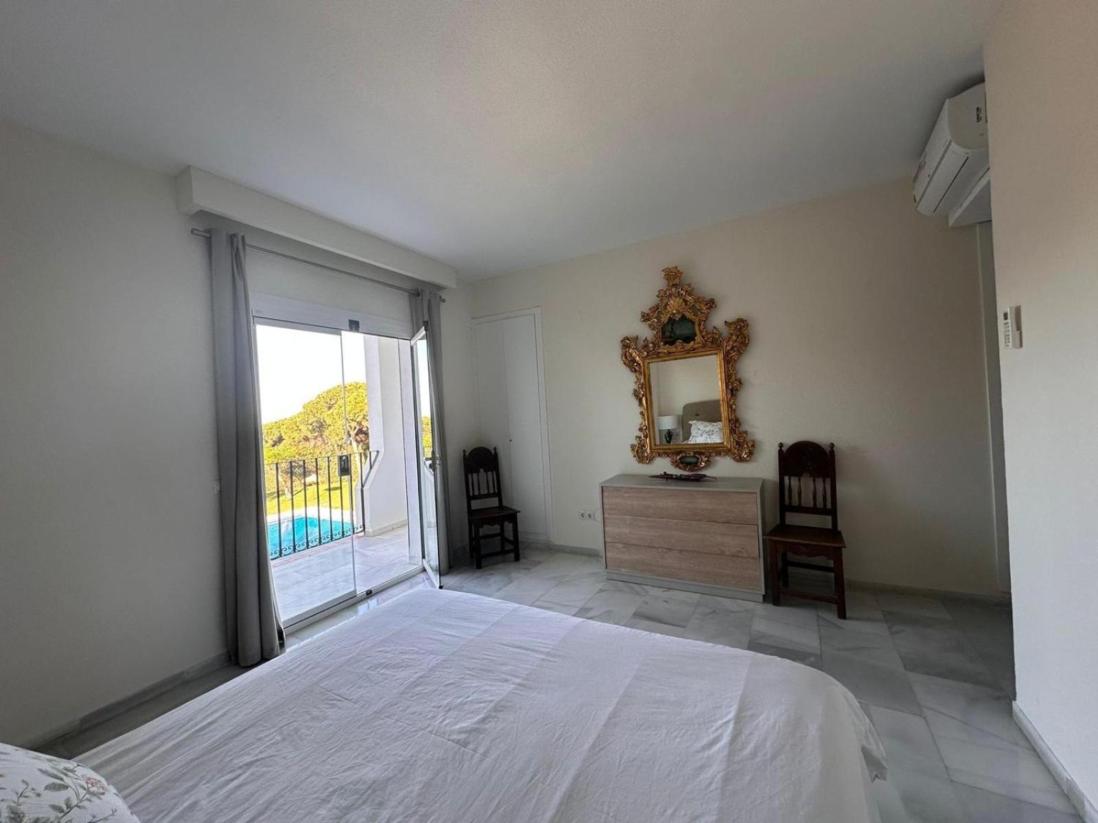 Ferienwohnung Cabopino N Marbella Exterior foto